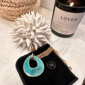 Authentic NYC designer since 1950s Erwin Pearle teardrop pendant.